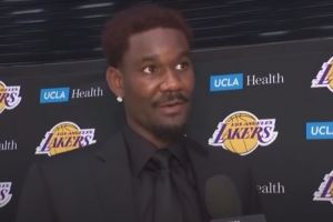 艾顿：湖人和我都想赢 这是又一次机会 这辈子从未经历这种情况