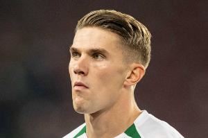 很急😡葡媒：约克雷斯仍在瑞典&将罢训，他对转会进展感到愤怒