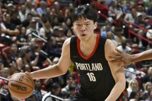 曾令旭：杨瀚森球队地位相当可以了 这就是照着约老师路线培养的