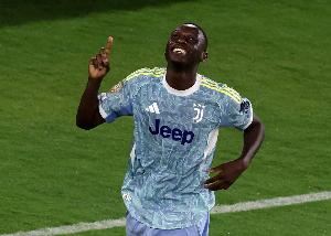 斯基拉：尤文还在谈穆阿尼，巴黎坚持强制买断但尤文想要买断选项