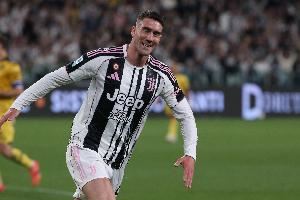 意媒：如果伊萨克离队，纽卡将考虑引进弗拉霍维奇或穆阿尼