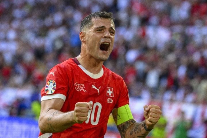 HWG确认！罗马诺：扎卡今日将参加体检 已获药厂批准&签约3年