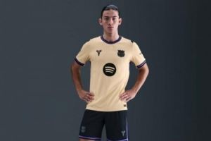 巴萨明天发布新赛季客场球衣：曼巴系列致敬科比-布莱恩特