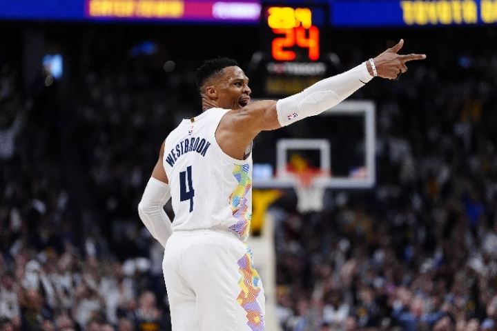 给施罗德打替补？萨城媒体人：威少国王相互有意 威少8成加盟国王