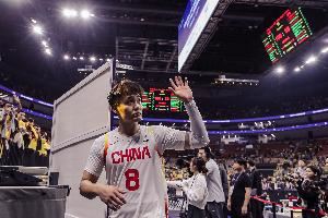 媒体人：赵睿今晚缺席中国男篮与波黑男篮的热身赛