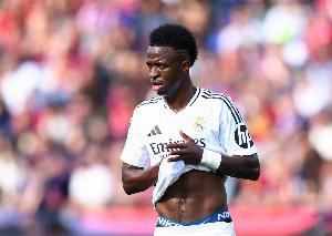 TA：身边人表示维尼修斯没有收到沙特报价，球员新赛季留队