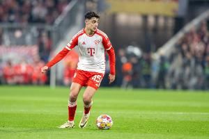 拜仁官方：帕夫洛维奇眼部骨折