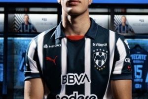 记者：德奥萨即将启程前往塞维利亚，体检后与贝蒂斯正式签约