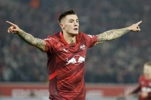 记者：莱比锡预计将接受纽卡总价9000万欧报价 塞斯科转会在即