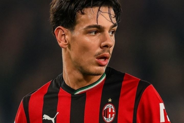 跟队确认！隆戈：贾沙里赴米兰谈判进入最后阶段，只差细节待敲定