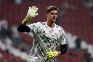 彭德斯：库尔图瓦给过我一些建议，我们在职业生涯起步有很多相似