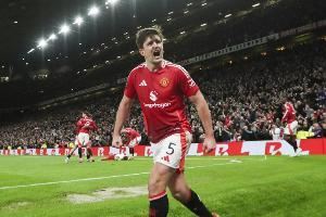 马奎尔评最佳队友五人阵：C罗、B费、博格巴、马赫雷斯、斯通斯