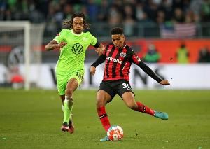 记者：伯恩茅斯与勒沃库森谈阿德利，药厂要价2600万英镑