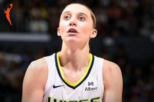 佩奇昨日44分创多项纪录 以八成多命中率轰40+WNBA历史首人