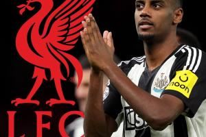 重磅新援来了！天空：伊萨克抵达利物浦训练中心，正在接受体检