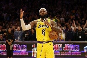 老兵不死！09届前仍14人屹立联盟 长河奔腾炮火响 爱神死神威震天