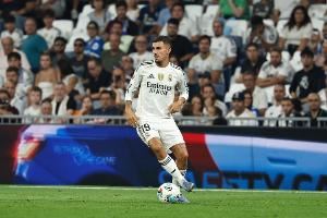 世体：塞巴略斯与阿森西奥获阿隆索肯定，但他们难以撼动主力位置