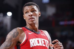 小贾：和KD训练学到很多 目标是夺冠&希望能在休斯敦度过剩余生涯