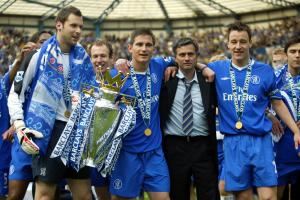 仅15粒丢球空前绝后！穆帅的首个英超赛季：29胜8平1负，95分夺冠