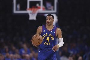 杰弗森谈威少：是想体面退役？还是纯粹热爱篮球愿付出任何代价