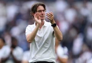 弗兰克：罗梅罗明天将首发出战利兹联 续约本坦库尔的感觉很棒