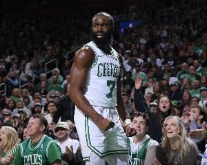 杰伦-布朗：过去我们有些被优待了 新赛季全新挑战很有趣