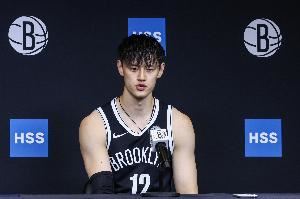 曾凡博：很荣幸成为NBA中国赛的一份子 期待自己上场的那瞬间