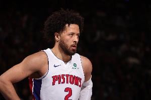 只打个半场！康宁汉姆轻松控场 14中8&8罚全中轰26分6板6助2断