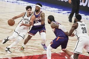 展现大局观！26号秀萨拉夫送出11助攻 5中2拿到4分4篮板1抢断