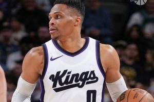 文胖：威少过去八年换七队 他是真正的流浪汉球员&这是有原因的