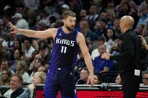 萨博尼斯已参加投篮训练 是否出战今天比赛将在赛前决定